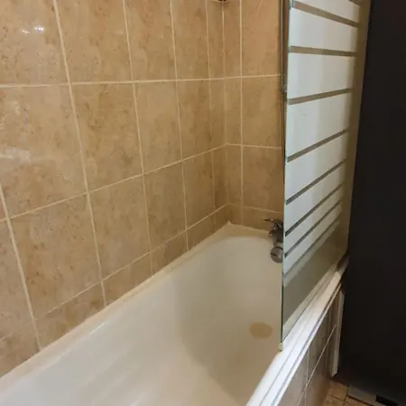 2 Pieces Avec Piscine Et Vue Et Climatisation Appartamento